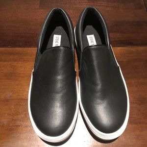 Steve Madden Gill Slip-on Sneakers Black Leather